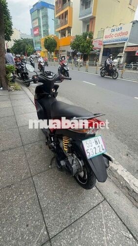 Yamaha Luvias 2013 Đỏ