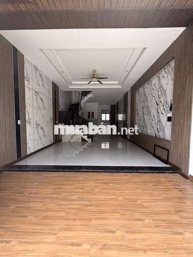 Nhà Phú Hoà hẻm 93 minh khai trệt 2 lầu full nội thất thủ dầu 1