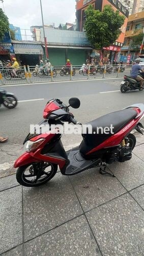 Yamaha Luvias 2013 Đỏ