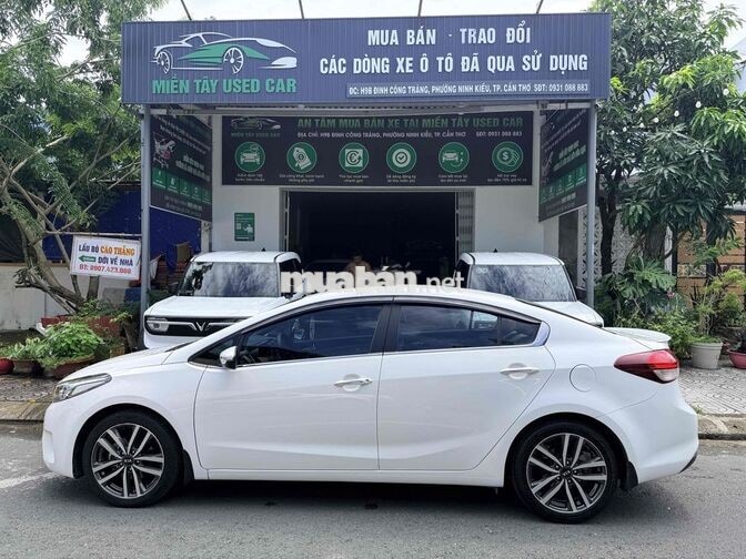 Kia Cerato 1.6 AT 2017 Trắng Tự động 83.000 Km.