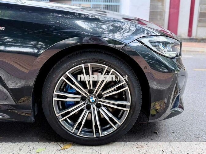 BMW 330i Đen Nhập khẩu 32.734 km