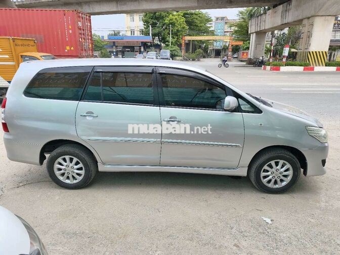 Toyota Innova G 2.0AT 2013 Bạc 120000 km