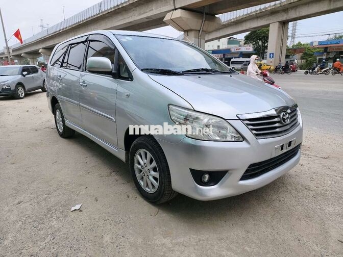 Toyota Innova G 2.0AT 2013 Bạc 120000 km