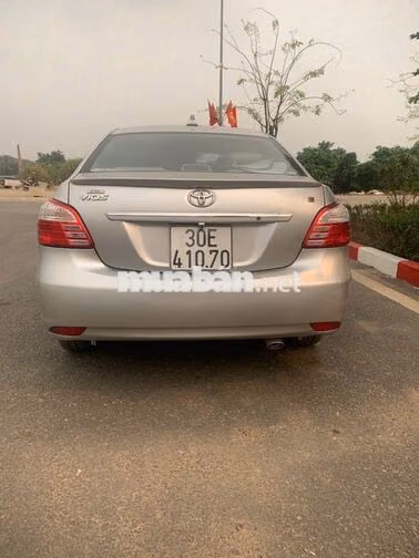 Toyota Vios G AT 2010 Tự động Bạc