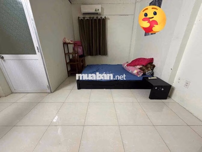 Nhà Gác Đúc 2 Phòng Ngủ Nội Thất Chính Chủ