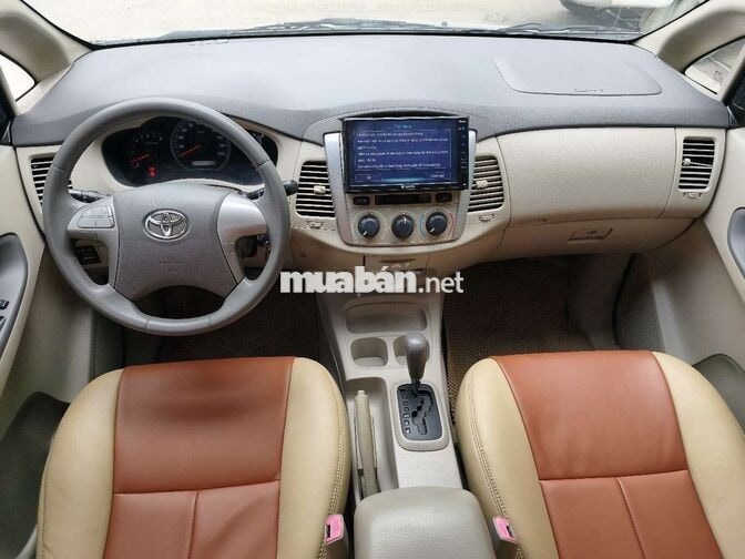 Toyota Innova G 2.0AT 2013 Bạc 120000 km