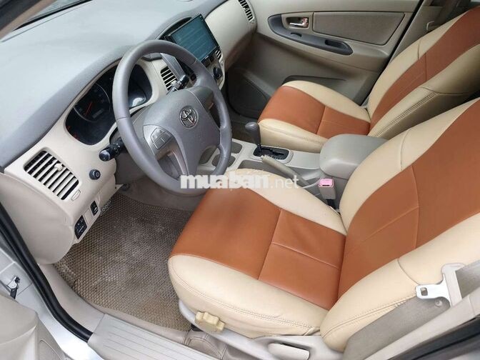 Toyota Innova G 2.0AT 2013 Bạc 120000 km