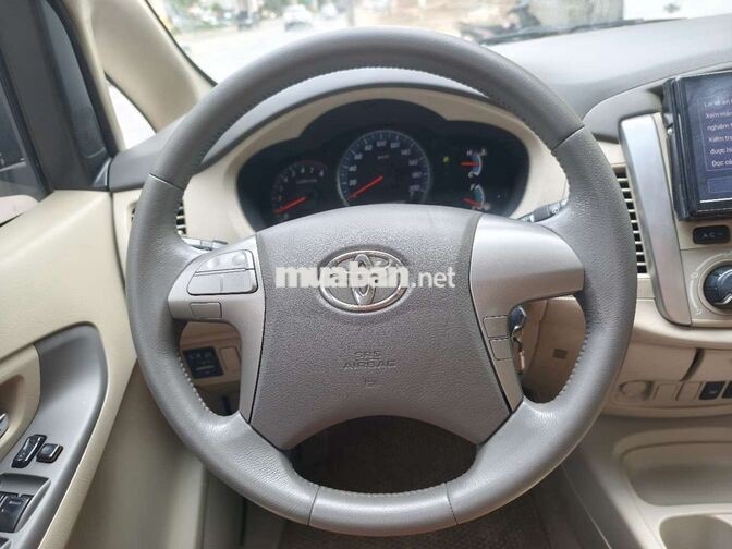 Toyota Innova G 2.0AT 2013 Bạc 120000 km