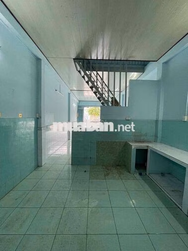 nhà mặt tiền 48m2 khu Tên Lửa view công viên