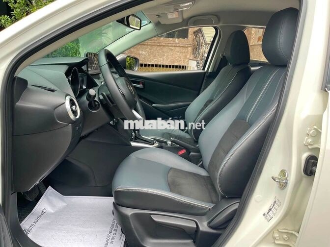 Mazda 2 Sport Luxury 2023 Trắng Tự động 46.000 km