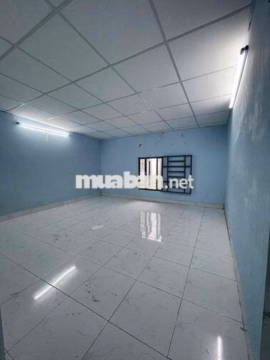 nhà mặt tiền 48m2 khu Tên Lửa view công viên