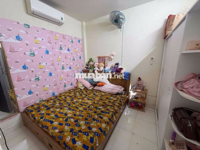 Nhà Gác Đúc 2 Phòng Ngủ Nội Thất Chính Chủ