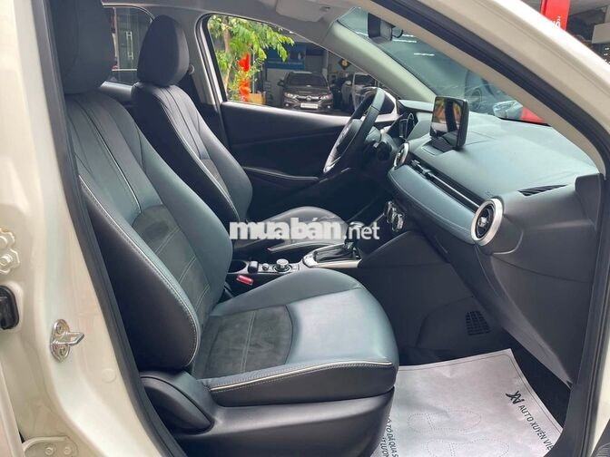 Mazda 2 Sport Luxury 2023 Trắng Tự động 46.000 km