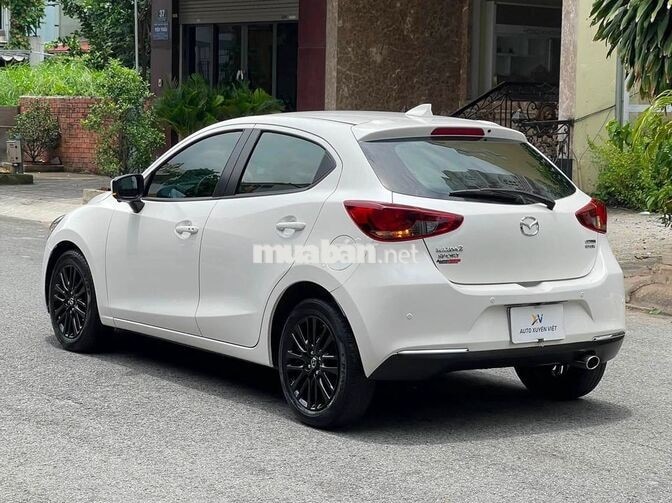 Mazda 2 Sport Luxury 2023 Trắng Tự động 46.000 km