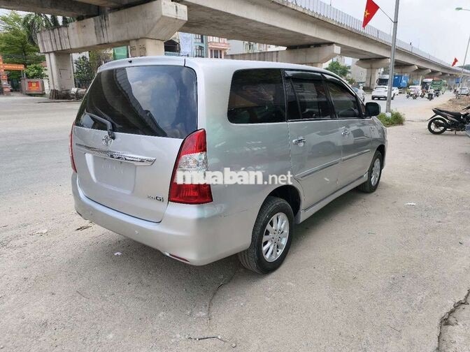 Toyota Innova G 2.0AT 2013 Bạc 120000 km