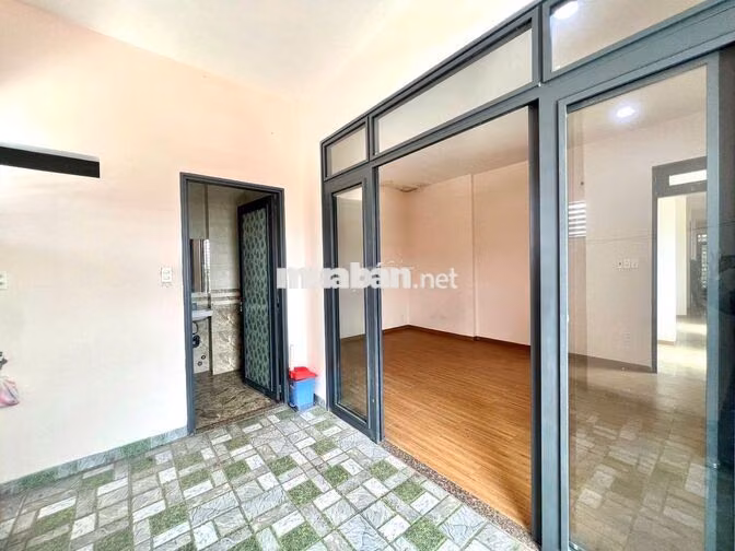 CHO THUÊ NHÀ KINH DOANH 3 TẦNG NGANG 6M MẶT ĐƯỜNG LÊ HỒNG PHONG