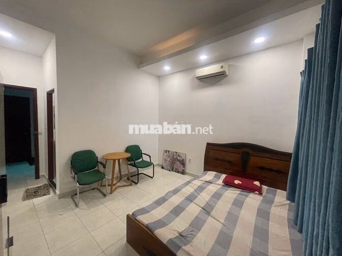 Quận 7-Phòng Tách Bếp-Full NT-Rộng  30m2-Cửa Sổ Trời-Thoáng Mát