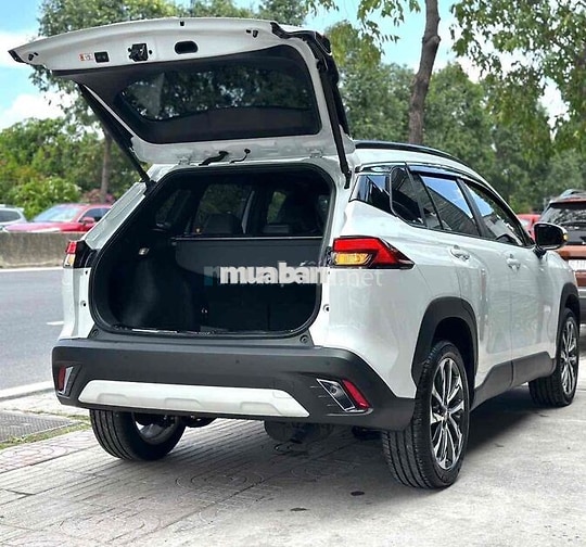 Toyota Corolla Cross 1.8V 2025 Trắng 1.500KM