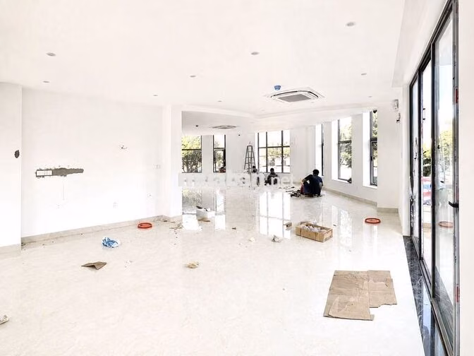 VILLA MỚI XÂY SIÊU ĐẸP - LÔ GÓC 3 MẶT TIỀN - FULL NỘI THẤT 