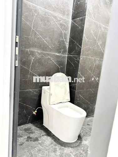 NHÀ KINH DOANH 5 TẦNG - CÓ THANG MÁY - 6 PHÒNG NGỦ