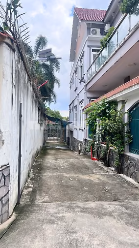 Bán lô đất thổ cư gần chợ Tân Phong, hẻm thông các hướng, 90m2