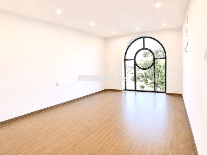 VILLA MỚI XÂY SIÊU ĐẸP - LÔ GÓC 3 MẶT TIỀN - FULL NỘI THẤT 