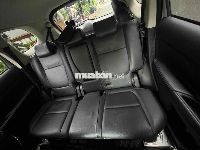 Mitsubishi Outlander 7 chỗ số tự động xăng Trắng