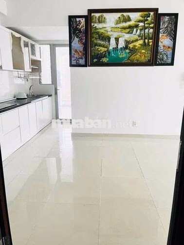 Cho thuê gấp căn hộ 3PN Celadon City Tân Phú giá 12.5 triệu/tháng. Diệ