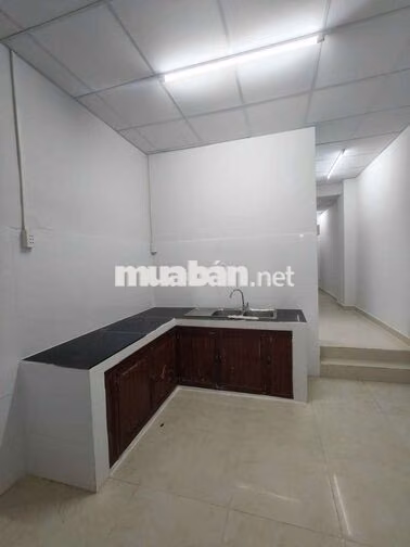 Nhà cho thuê Âu Cơ, TP (4PN 2WC) hẻm 4m thông thoáng, nhà trống ở ngay