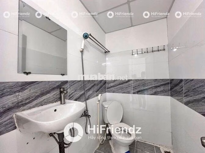 Studio full nt ban công ngay cầu Nguyễn Văn Cừ, tiện qua HCMUS, HCMUE