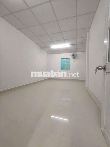 Nhà cho thuê Âu Cơ, TP (4PN 2WC) hẻm 4m thông thoáng, nhà trống ở ngay