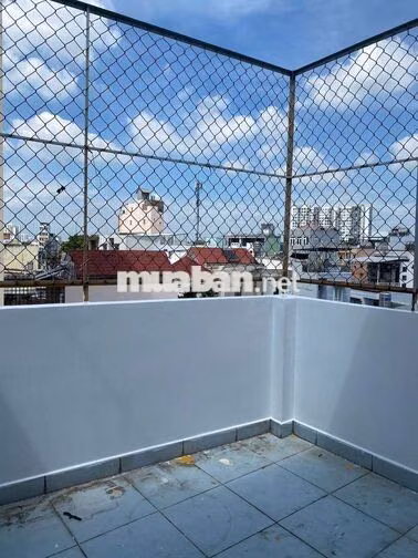 Cho thuê nhà nguyên căn 4 phòng ngủ 
