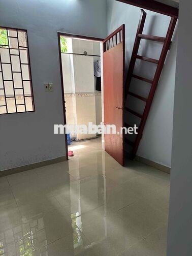 vị trí thuân tiện, gần Lotter, gần chợ , bệnh viện , trường học, học