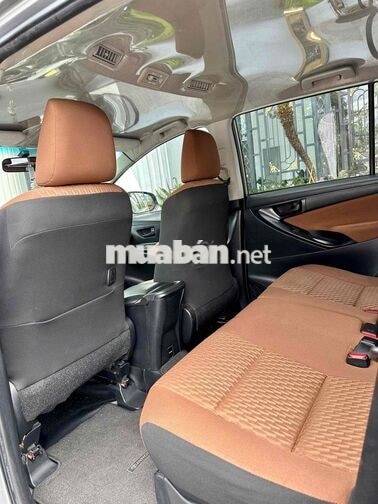 Toyota Innova 2019 Số sàn Bạc