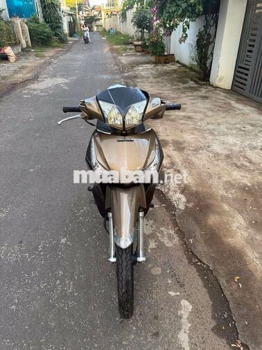 Honda Future 125 Phun xăng điện tử Nâu