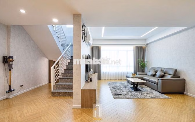 Cần bán gấp căn Duplex Giai Việt 4PN tặng lại nội thất