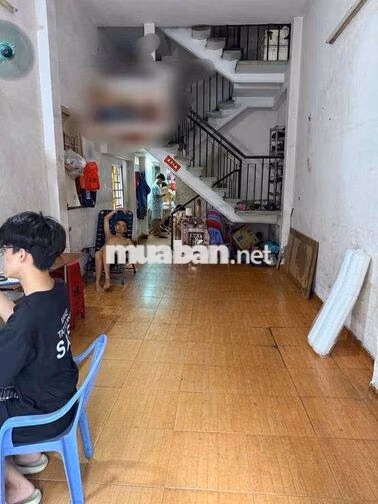 Cho thuê  MB 26M2 GÓC 3MT HUỲNH VĂN BÁNH ,PN giá 6 triệu