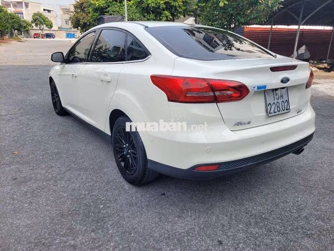 Ford Focus Ecoboost Titanium 2015 Trắng