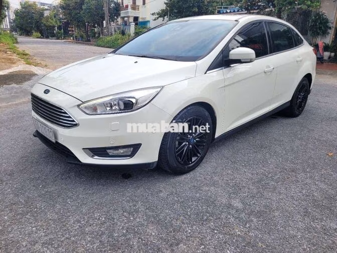 Ford Focus Ecoboost Titanium 2015 Trắng