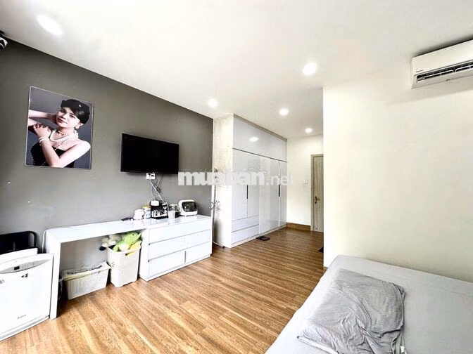 CHO THUÊ NHÀ NGUYÊN CĂN 3PN FULL NỘI THẤT KĐT MỸ GIA GIÁ 25 TRIỆU