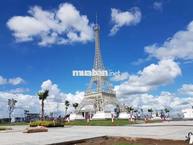 Cần Tiền Gấp cho con đi học giá ngộp   2,2 tỷ còn thương lượng  150m2