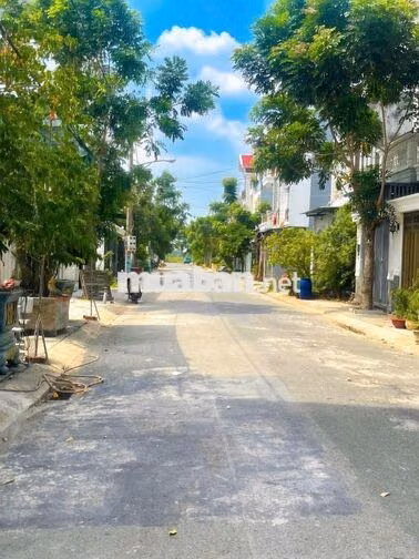 Cần Tiền Gấp cho con đi học giá ngộp   2,2 tỷ còn thương lượng  150m2