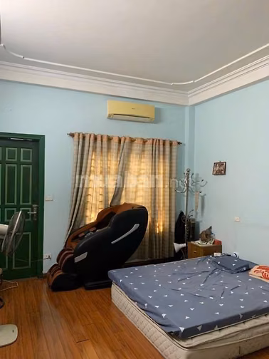 Bán nhà phố Kim Mã, 42m2, xây 4 tầng, ở luôn, đường rộng