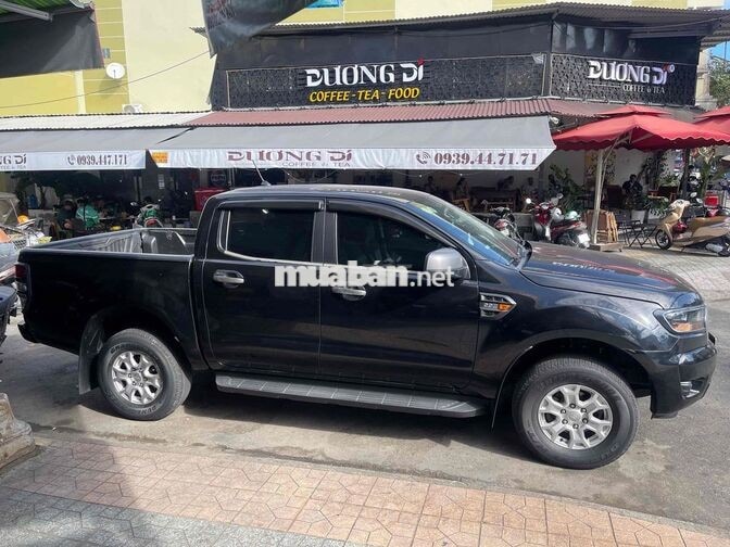 Ford Ranger XLS 2020 Số sàn Đen