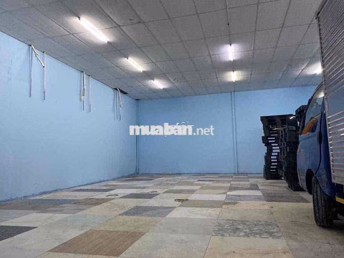 Kho Xưởng 320m2 Ngay Mặt Tiền Lê Trọng Tấn - Đường Xe Tải Thông