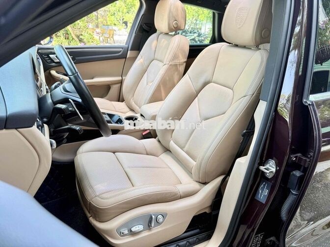 Porsche Macan 2023 Nâu đỏ