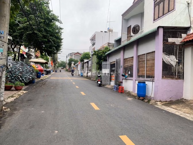 Cần bán nhà đất phường Đông Hòa, Tp, Dĩ An, Bình Dương, giá tốt