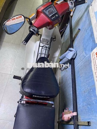 Honda Daelim DH 88 Đỏ Trắng