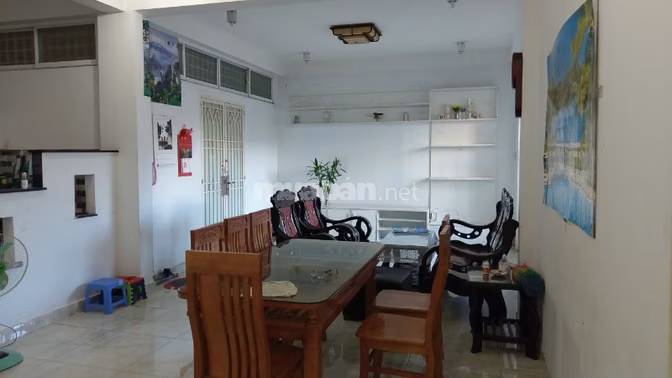 Căn hộ chung cư 114 m2, 3PN view đẹp, giá 9 Triệu/tháng