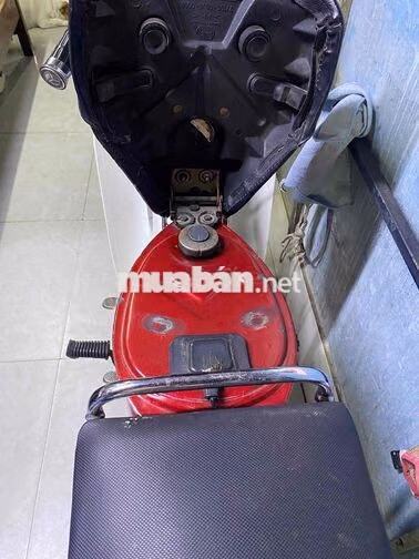 Honda Daelim DH 88 Đỏ Trắng